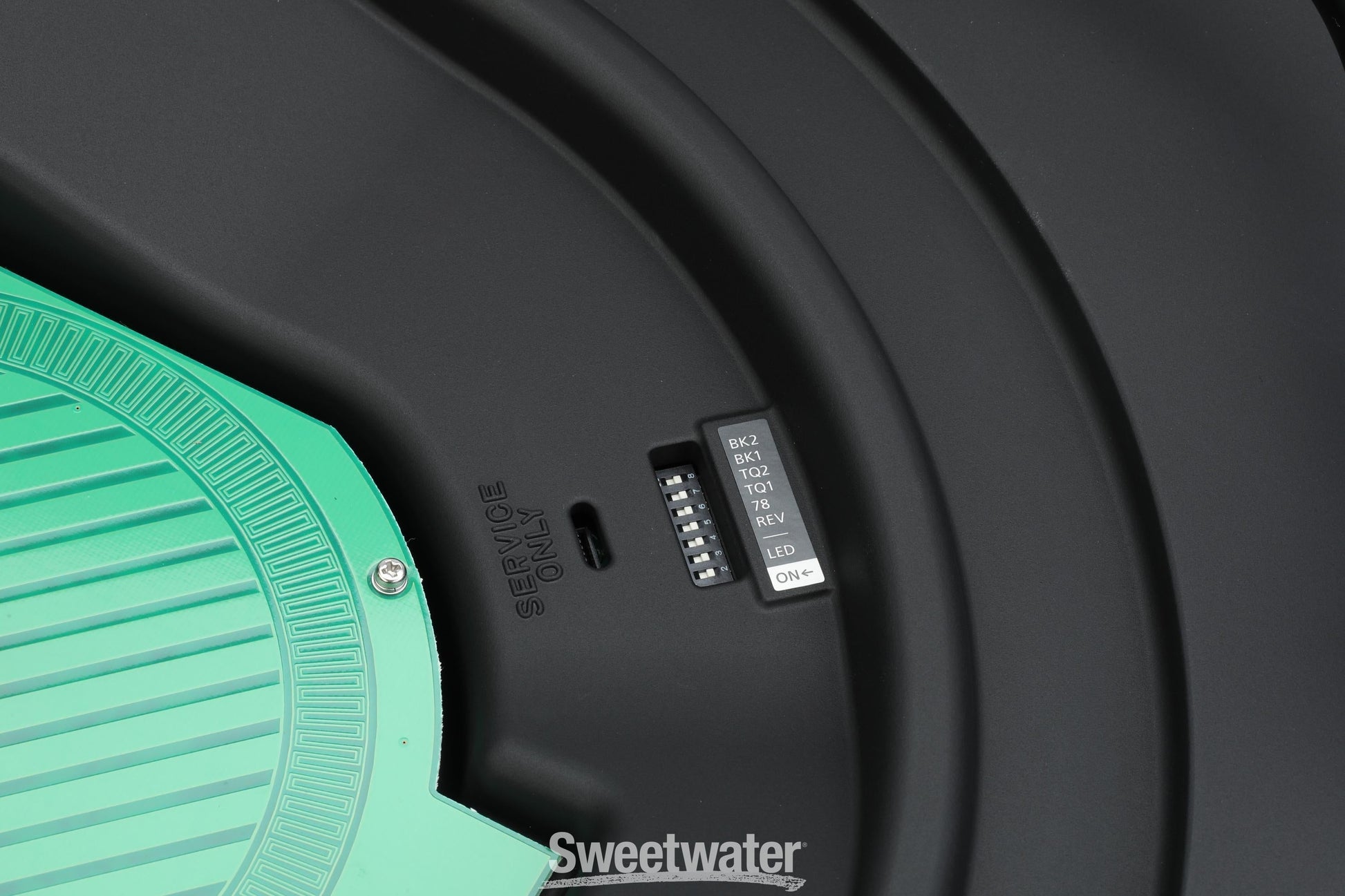 https://media.sweetwater.com/m/products/image/2dcdd83ea2KdDXTIAl4OCCj7jdmrZrlQqL6VxgdA.wm-dw.jpg